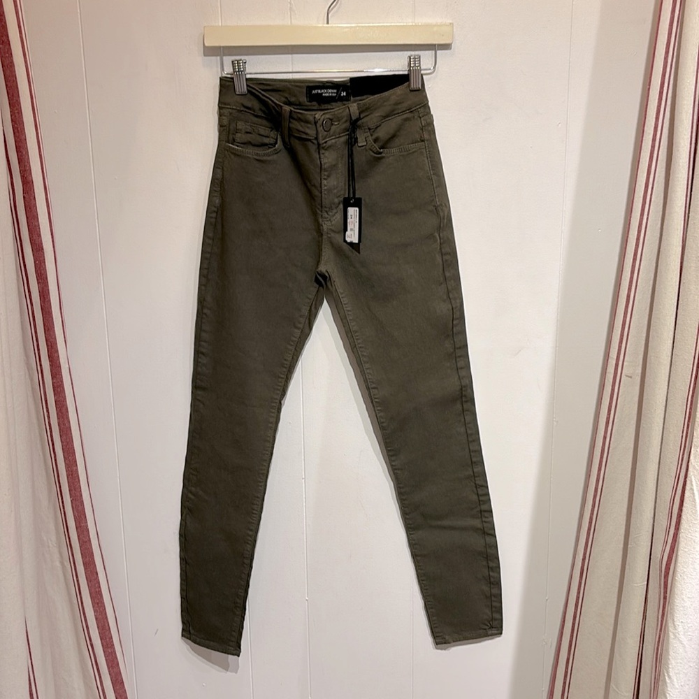 NWT Just Black Denim Olive skinny jeans